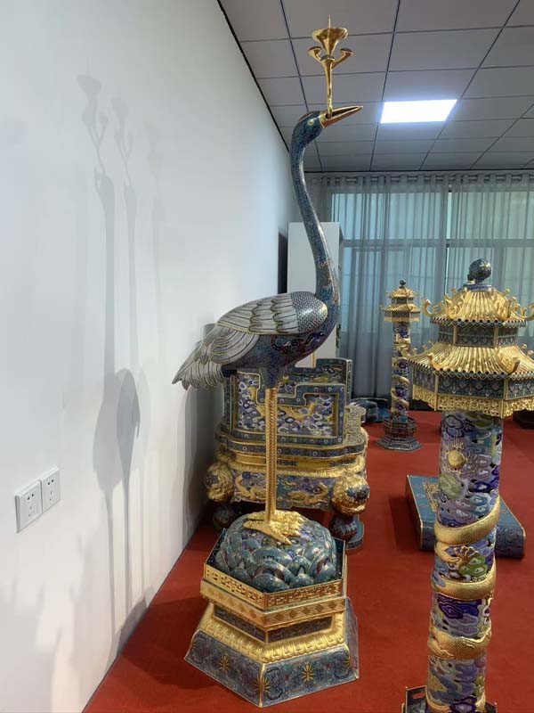 千年技艺的创新之路 景泰蓝工艺品的加工与现代家具融合